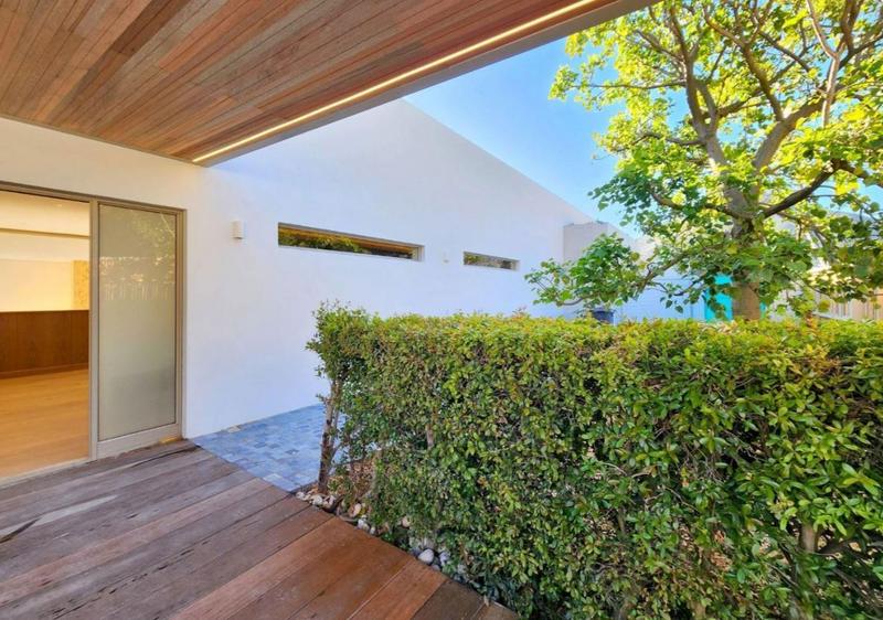 5 Bedroom Property for Sale in Camps Bay Western Cape